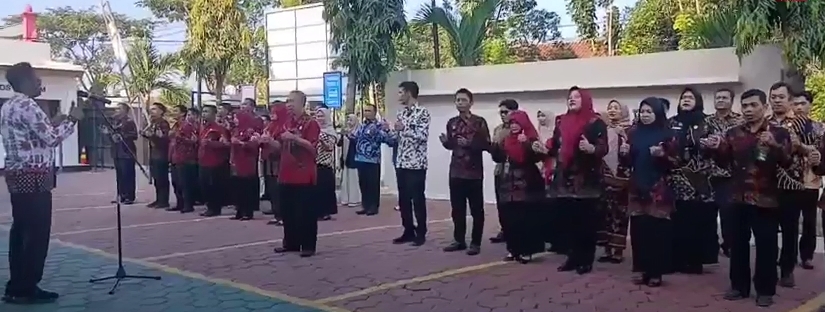 Tingkatkan Kinerja Aparatur. Wakil Ketua Beri Amanat Pada Apel Jumat Sore